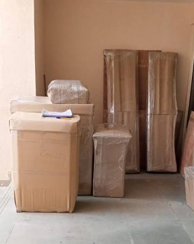 household shifting services in Chandan Nagar